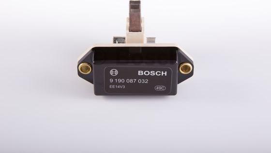 BOSCH 9 190 087 032 - Jänniteensäädin inparts.fi