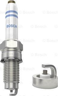 BOSCH 0 241 135 520 - Sytytystulppa inparts.fi