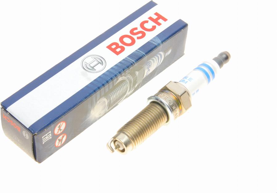 BOSCH 0 242 140 523 - Sytytystulppa inparts.fi