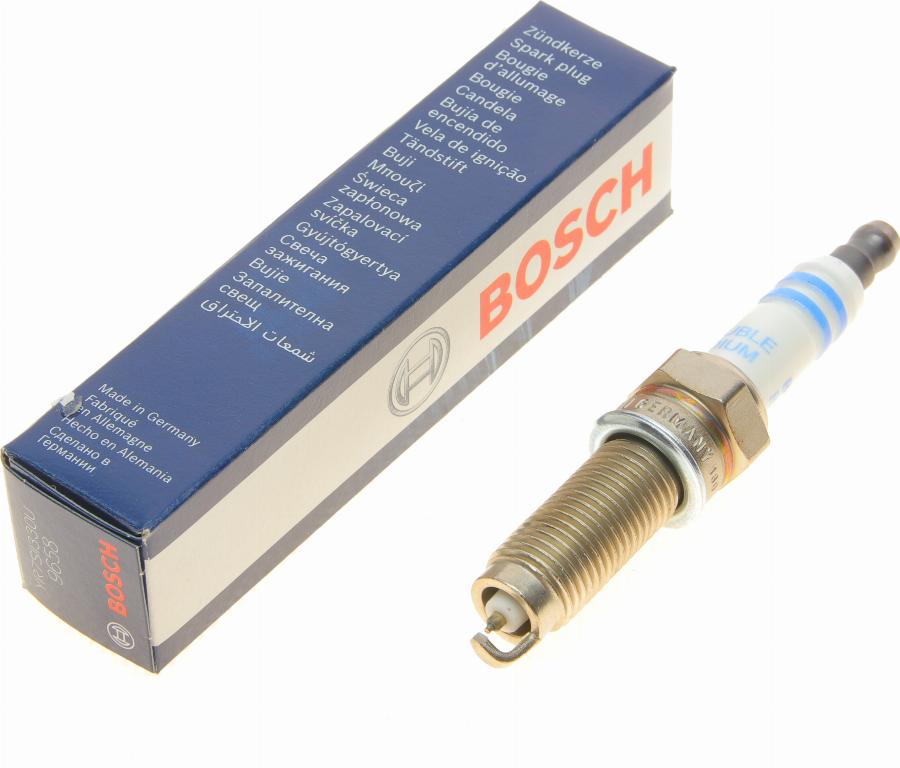 BOSCH 0 242 135 559 - Sytytystulppa inparts.fi