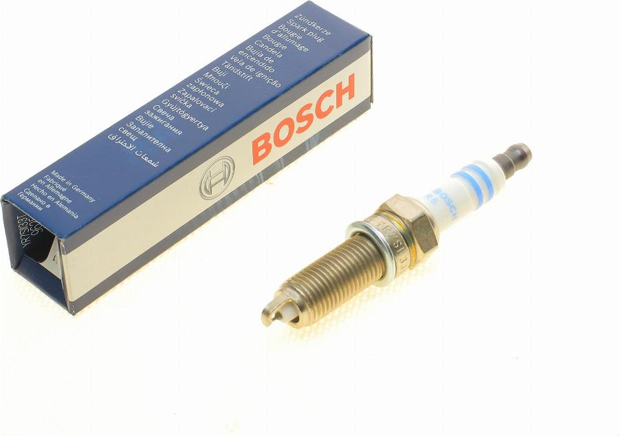 BOSCH 0 242 135 556 - Sytytystulppa inparts.fi