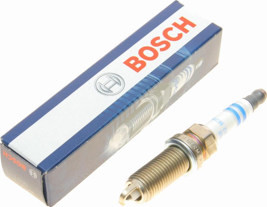 BOSCH 0 242 135 553 - Sytytystulppa inparts.fi