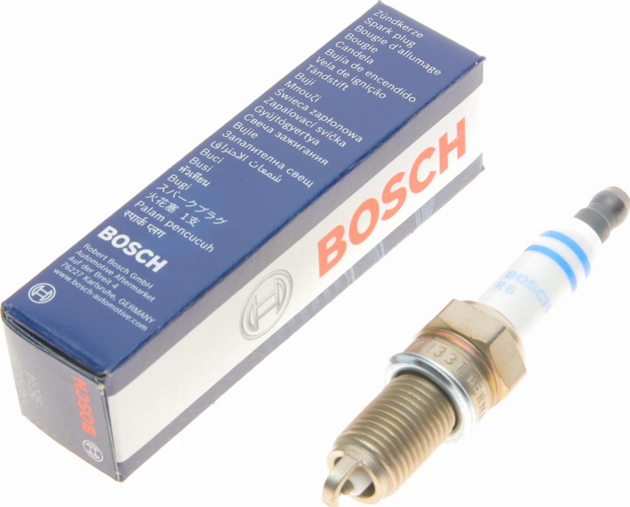 BOSCH 0 242 135 563 - Sytytystulppa inparts.fi