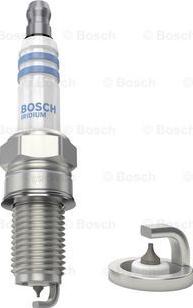 BOSCH 0 242 135 525 - Sytytystulppa inparts.fi