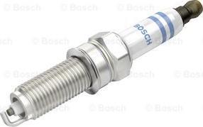 BOSCH 0 242 135 527 - Sytytystulppa inparts.fi