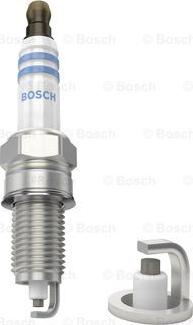 BOSCH 0 242 135 813 - Sytytystulppa inparts.fi