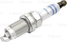 BOSCH 0 242 235 984 - Sytytystulppa inparts.fi