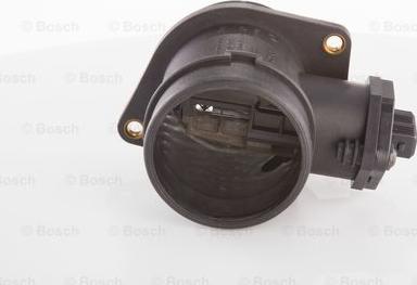 BOSCH 0 281 002 144 - Ilmamassamittari inparts.fi