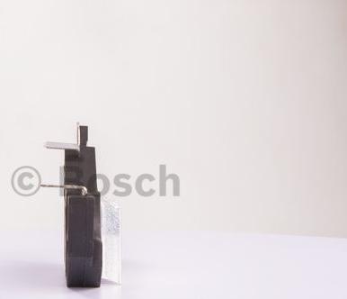 BOSCH F 042 320 220 - Jänniteensäädin inparts.fi