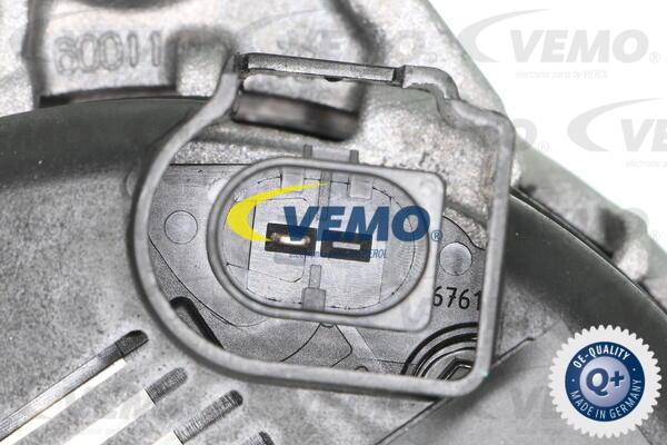 Vemo V10-13-50011 - Laturi inparts.fi