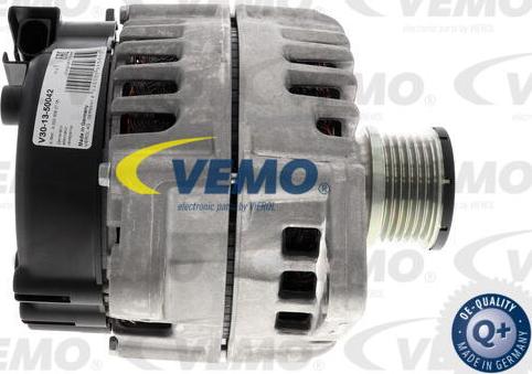 Vemo V30-13-50042 - Laturi inparts.fi