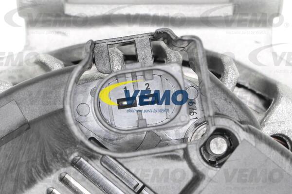 Vemo V30-13-50009 - Laturi inparts.fi