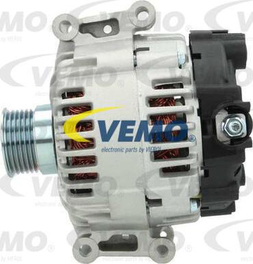 Vemo V30-13-50010 - Laturi inparts.fi