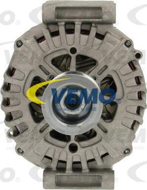 Vemo V30-13-50032 - Laturi inparts.fi