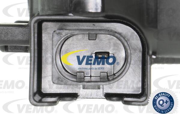 Vemo V20-13-50024 - Laturi inparts.fi