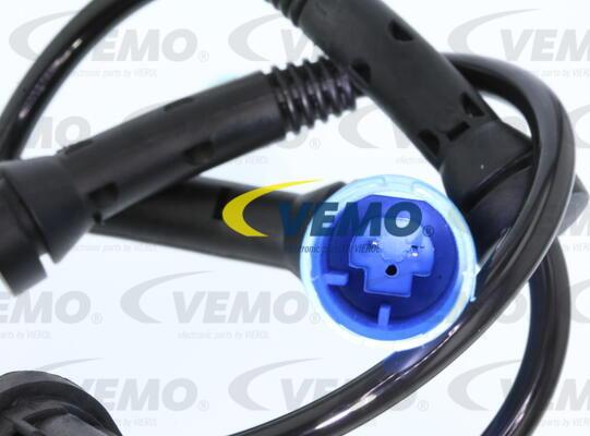 Vemo V20-72-0502 - ABS-anturi inparts.fi